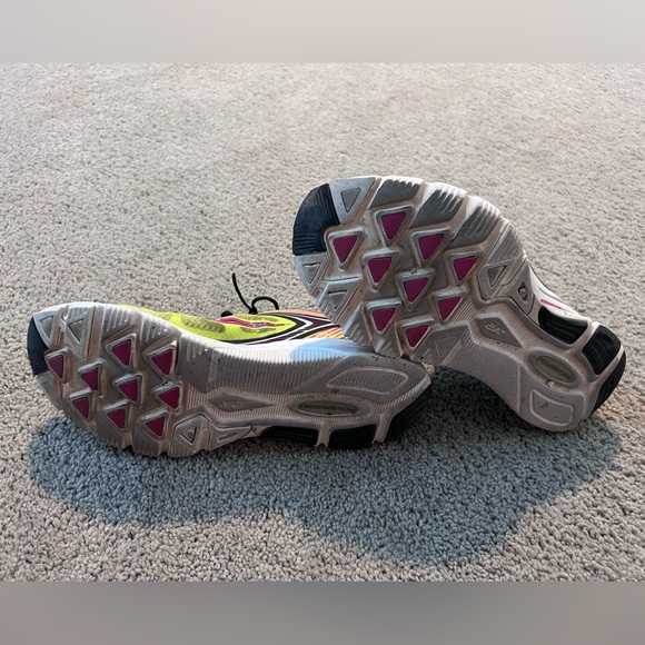 Saucony Kinvara 4 size 9 - Picture 2 of 4